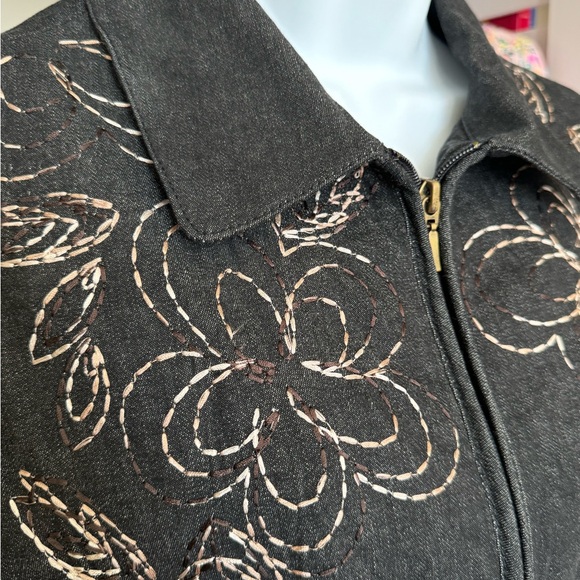 DENIM VEST. VINTAGE ALLISON DALEY ZIP-UP EMBROIDERED VEST. GREAT CONDITION - Picture 7 of 13